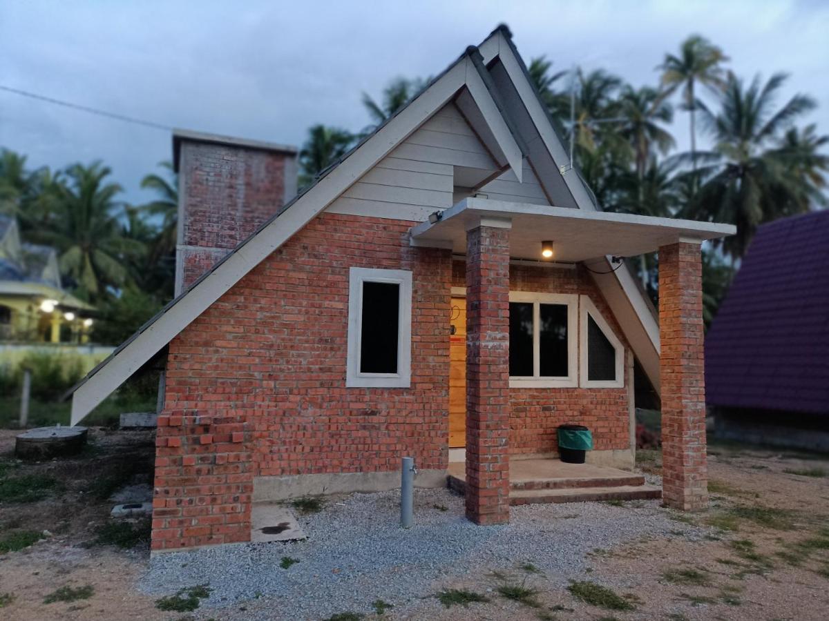 Zainab Cottage Pasir Puteh Kültér fotó