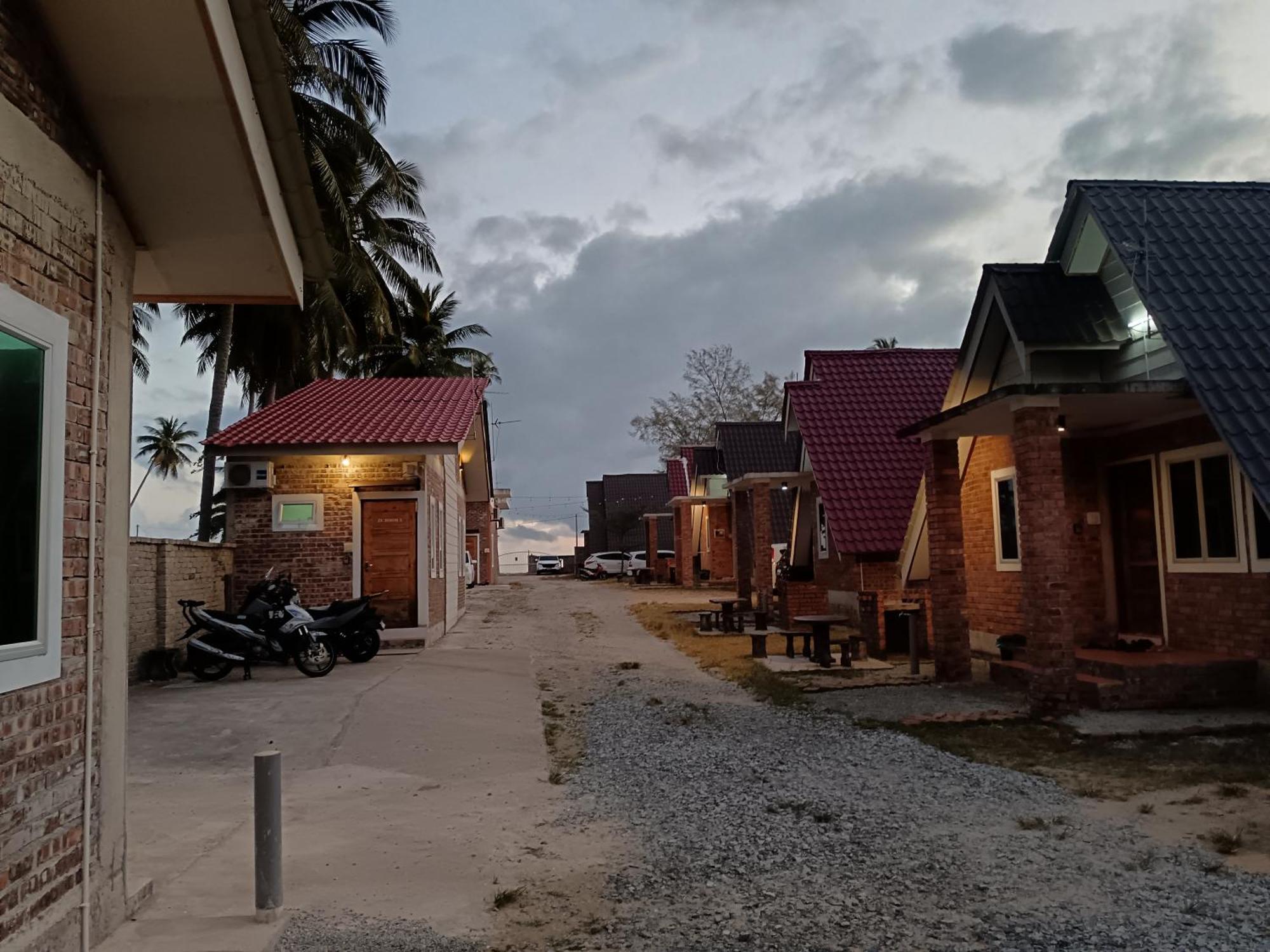 Zainab Cottage Pasir Puteh Kültér fotó